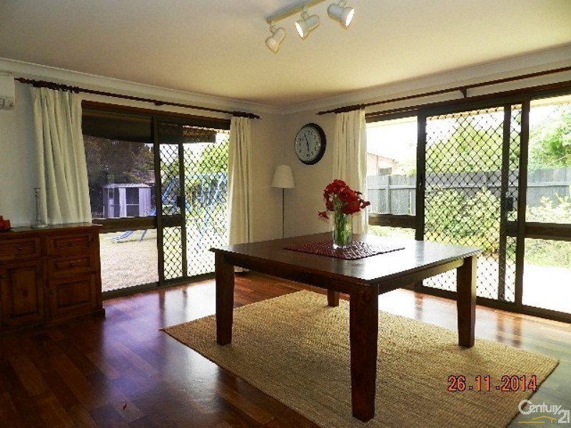 1 Jasmine Court, Centenary Heights QLD 4350