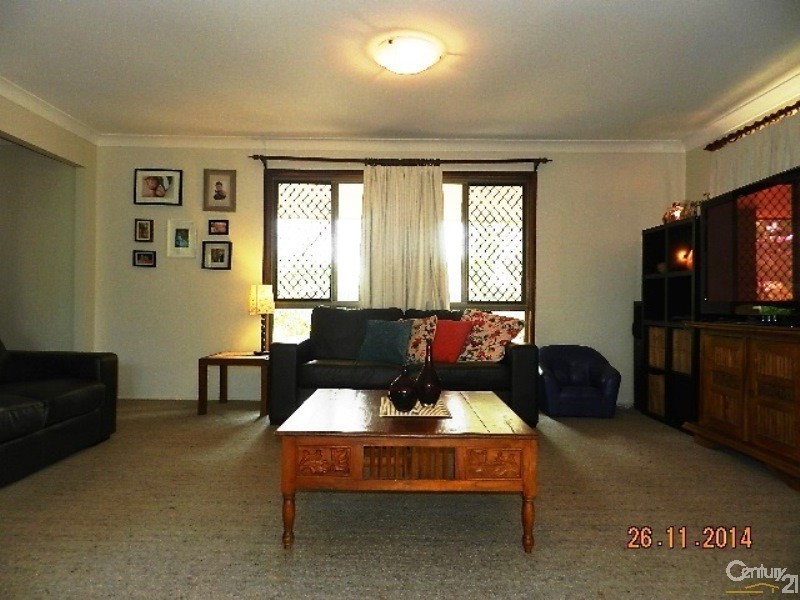 1 Jasmine Court, Centenary Heights QLD 4350