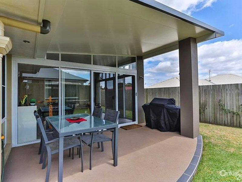 11 McCallum Court, Middle Ridge QLD 4350