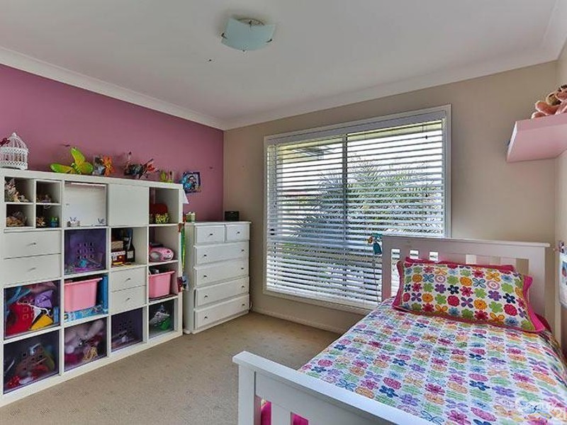 11 McCallum Court, Middle Ridge QLD 4350