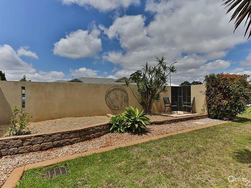 11 McCallum Court, Middle Ridge QLD 4350