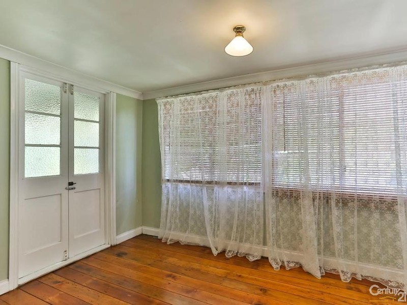 292 James Street, Harristown QLD 4350