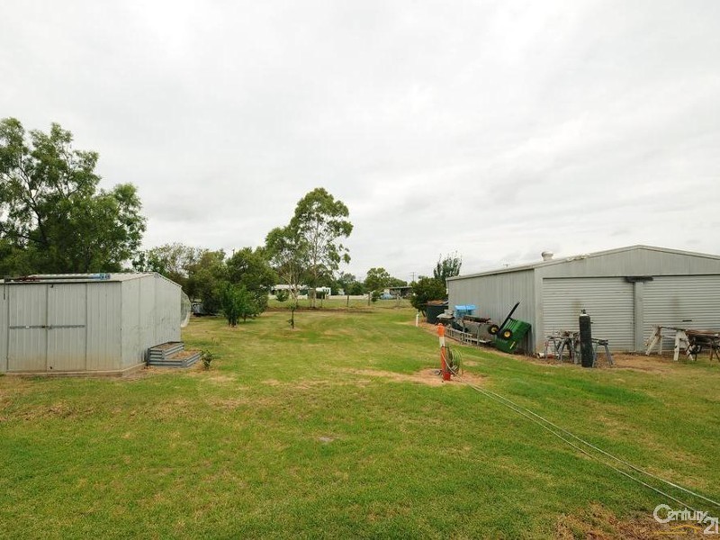 8 Lawmere Court, Kingsthorpe QLD 4400