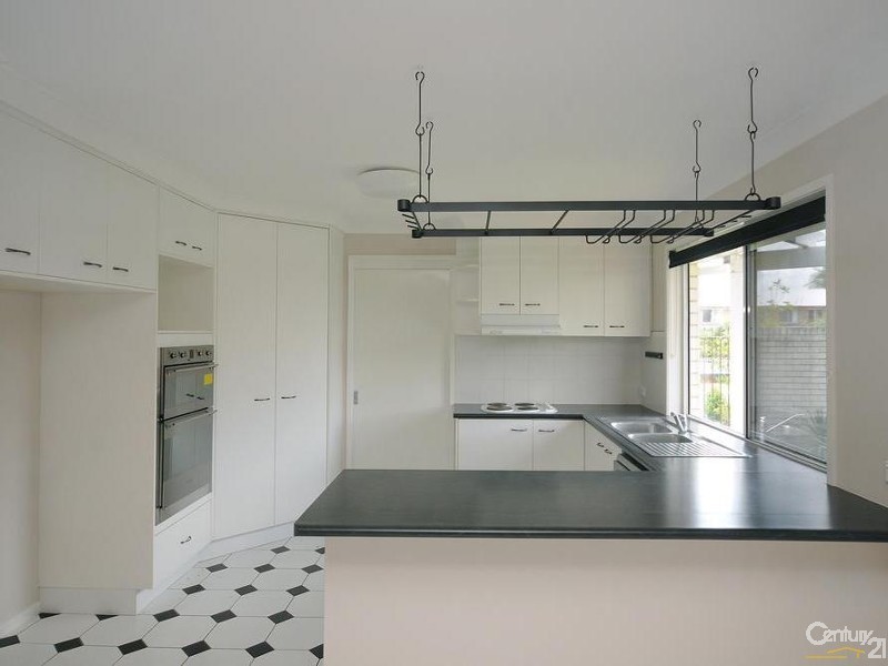 6 Hoad Court, Rangeville QLD 4350