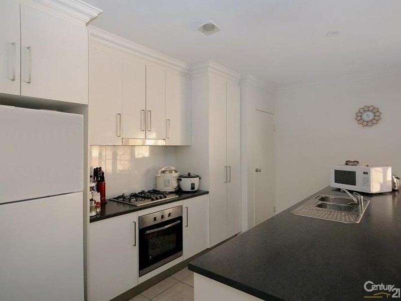 1/22  Piccadilly Court, Mount Lofty QLD 4350