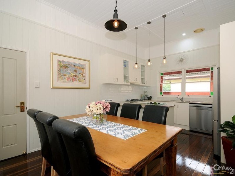 9 Sir Street, North Toowoomba QLD 4350