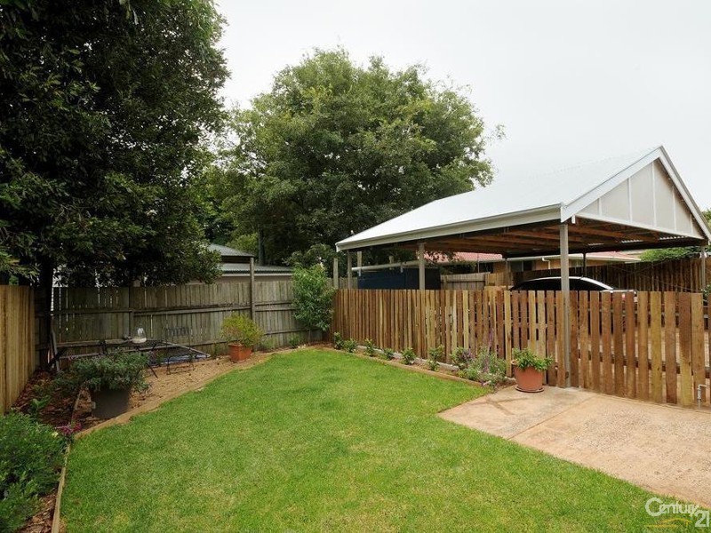 9 Sir Street, North Toowoomba QLD 4350