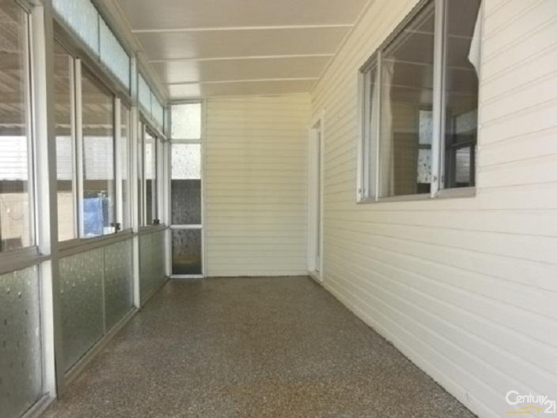 18 Dalgleish Street, South Toowoomba QLD 4350