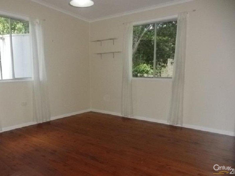 18 Dalgleish Street, South Toowoomba QLD 4350