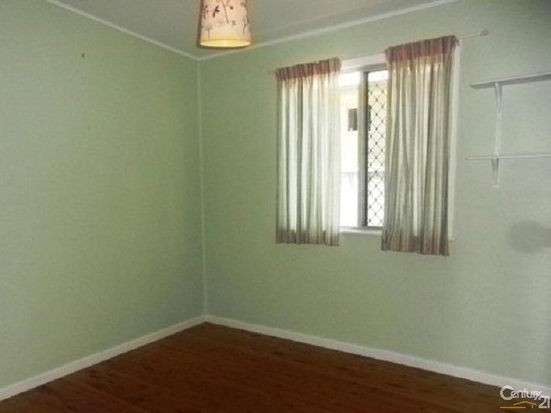 18 Dalgleish Street, South Toowoomba QLD 4350