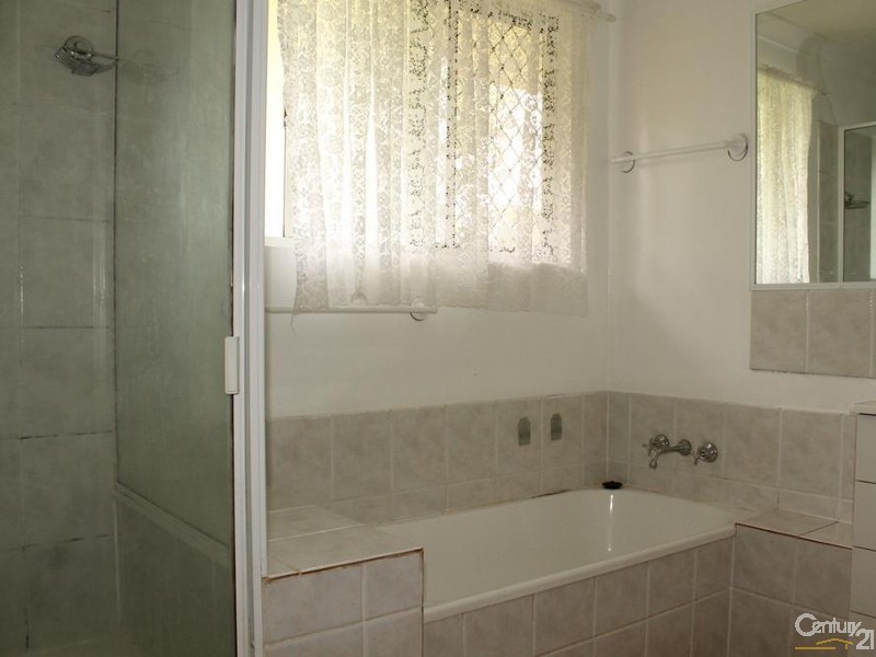 11 Moselle Court, Wilsonton Heights QLD 4350