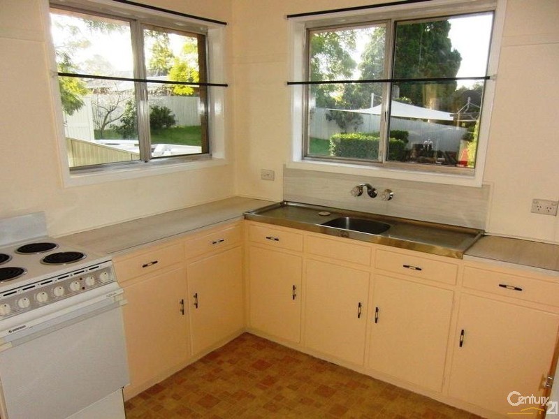 23 Bingara Street, Mount Lofty QLD 4350