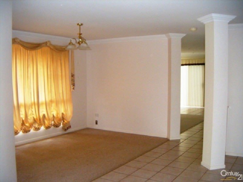6  Kerry Close, Middle Ridge QLD 4350