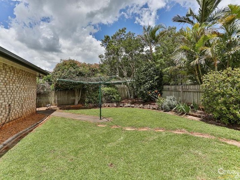 23 Dandelion Drive, Middle Ridge QLD 4350
