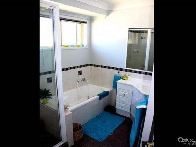 31 Lavarack Street, Darling Heights QLD 4350