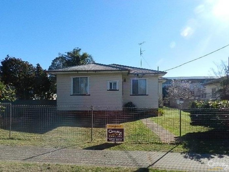 21 Fourth Avenue, Harristown QLD 4350