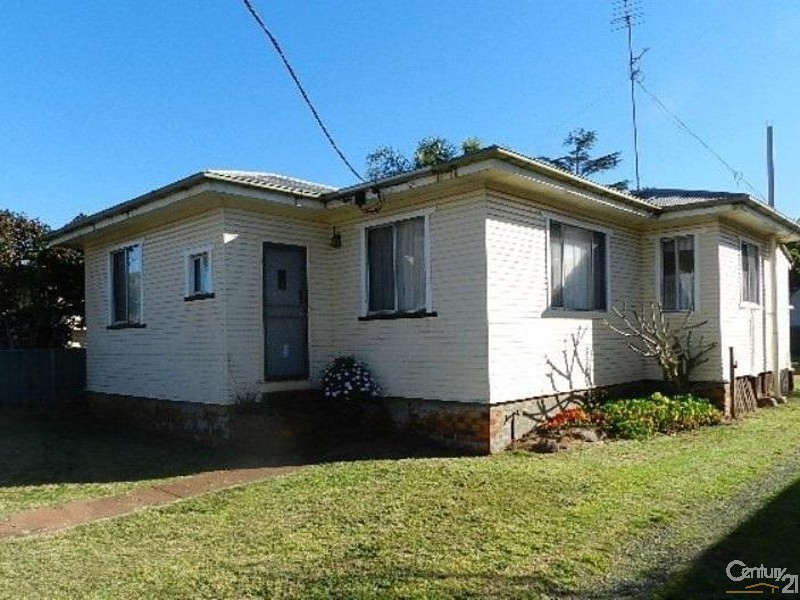 21 Fourth Avenue, Harristown QLD 4350