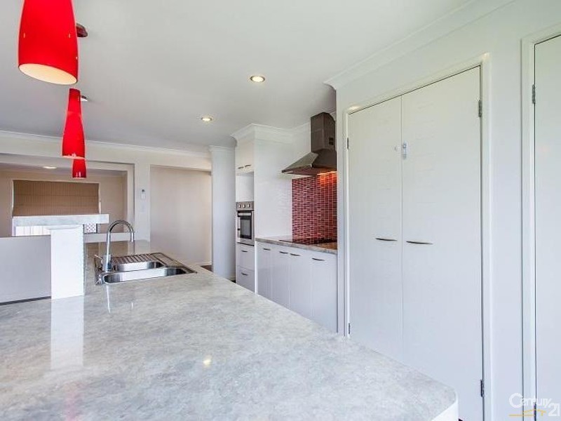 2 O’Grady Street, Kearneys Spring QLD 4350
