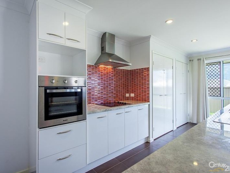 2 O’Grady Street, Kearneys Spring QLD 4350