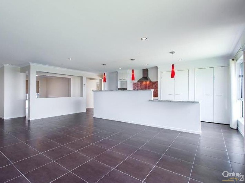 2 O’Grady Street, Kearneys Spring QLD 4350