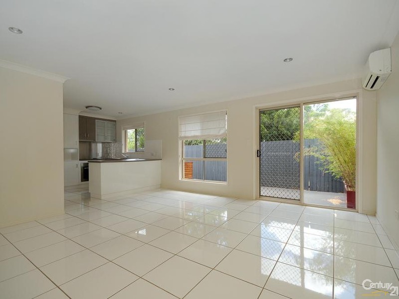 6/11 Gladstone Street, Newtown QLD 4350