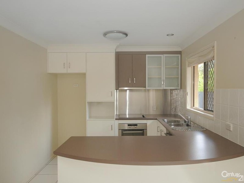 6/11 Gladstone Street, Newtown QLD 4350