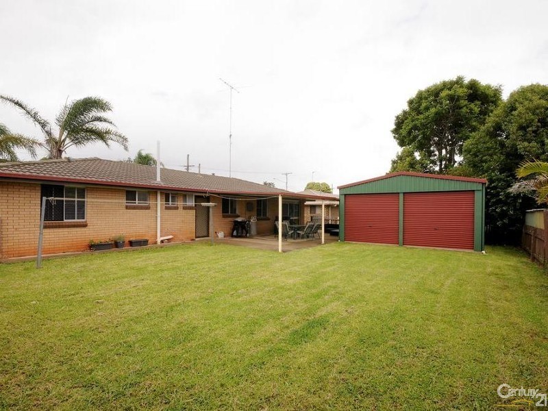 17 Cambridge Street, Harristown QLD 4350