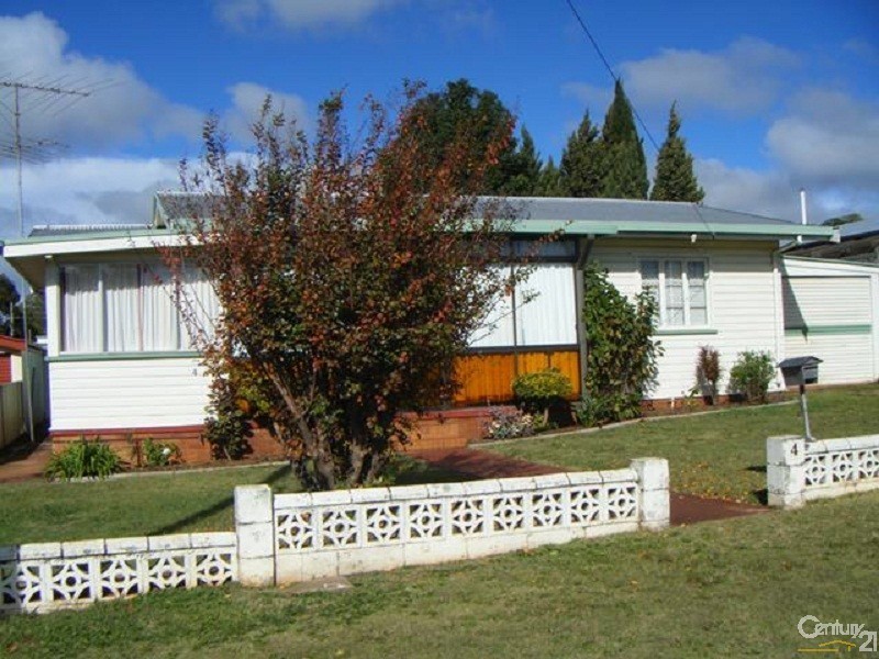 4 Lewis Street, Harristown QLD 4350
