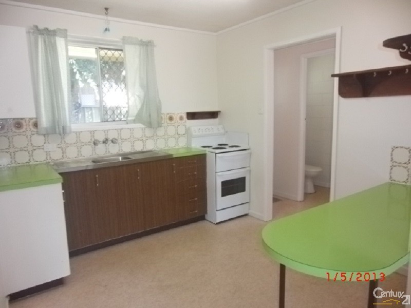 16 Kirklees Street, Newtown QLD 4350