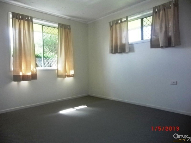 16 Kirklees Street, Newtown QLD 4350
