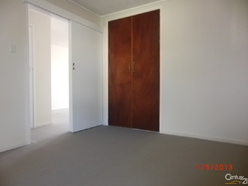 16 Kirklees Street, Newtown QLD 4350