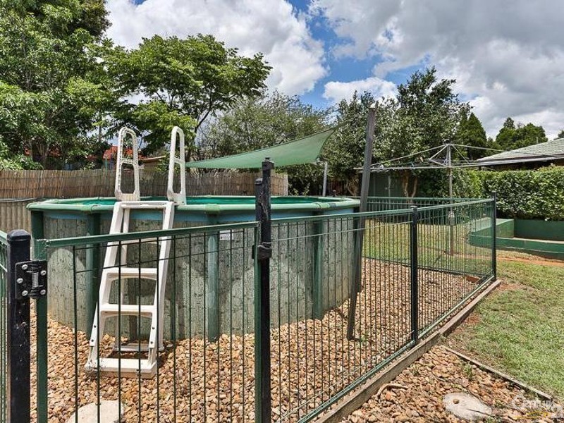 374 Hume Street, Centenary Heights QLD 4350