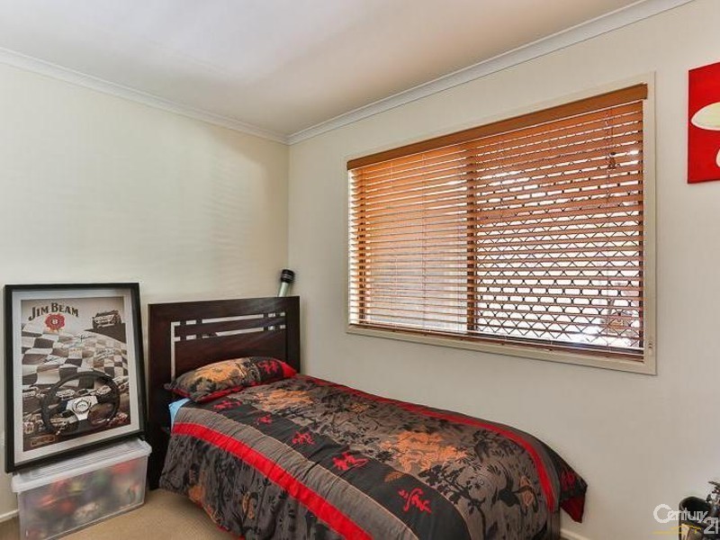 374 Hume Street, Centenary Heights QLD 4350