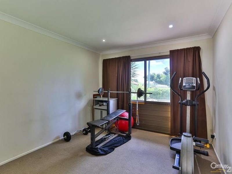 374 Hume Street, Centenary Heights QLD 4350