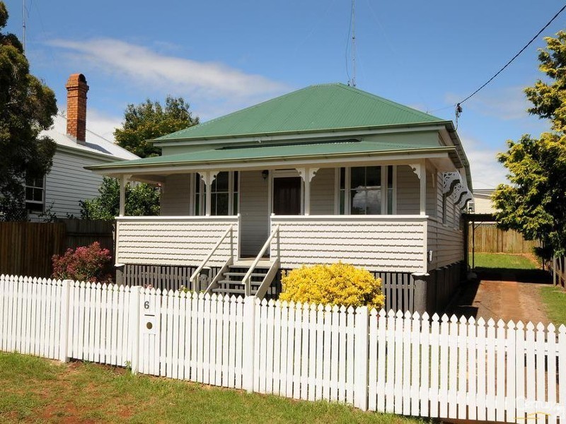 6 Raff Street, North Toowoomba QLD 4350