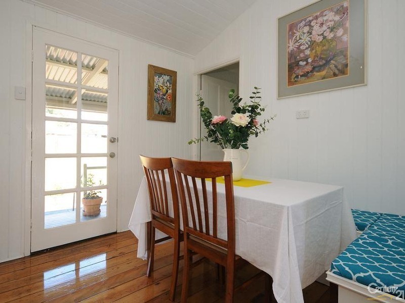 6 Raff Street, North Toowoomba QLD 4350