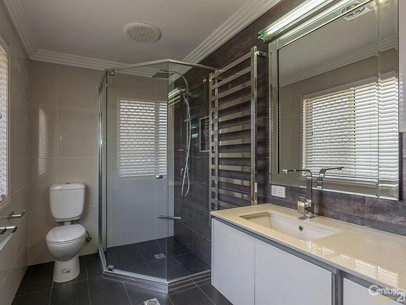 166 Spring Street, Middle Ridge QLD 4350