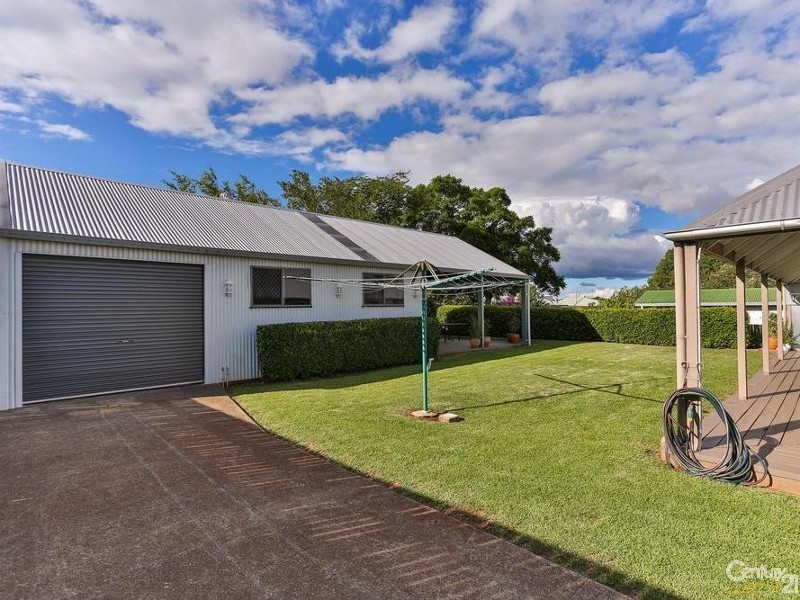 13 Anzac Avenue, Newtown QLD 4350