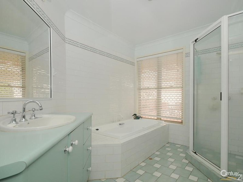 5 Pigott Drive, Rangeville QLD 4350