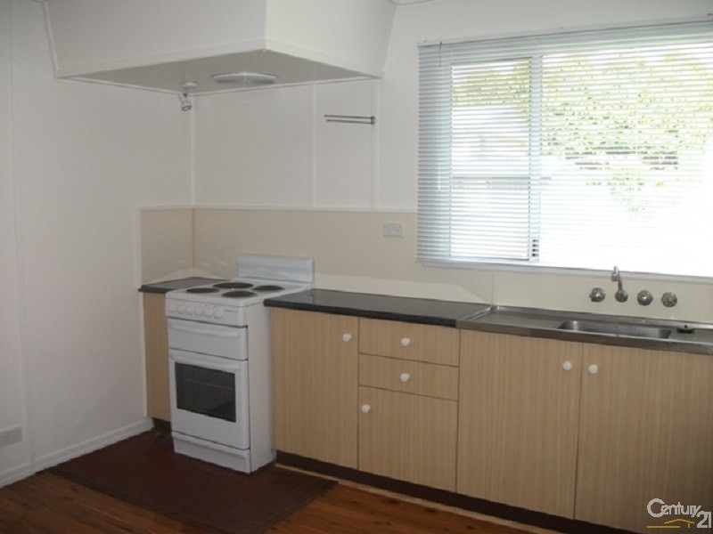 236 Mackenzie Street, Rangeville QLD 4350
