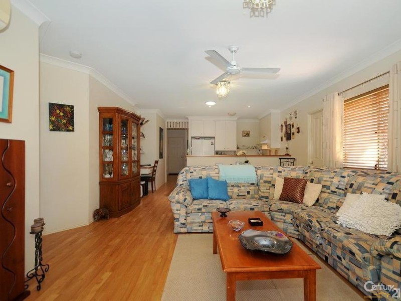 608 Hume Street, Middle Ridge QLD 4350