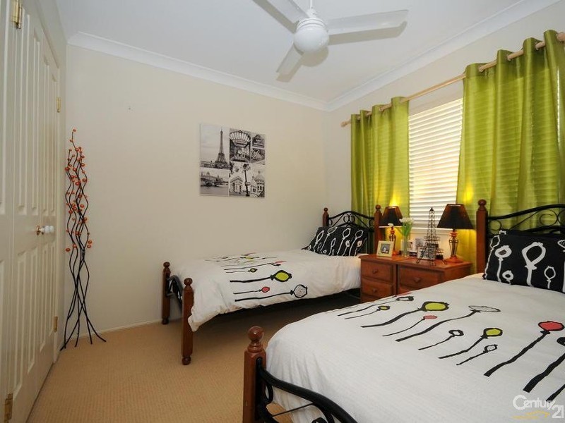 608 Hume Street, Middle Ridge QLD 4350