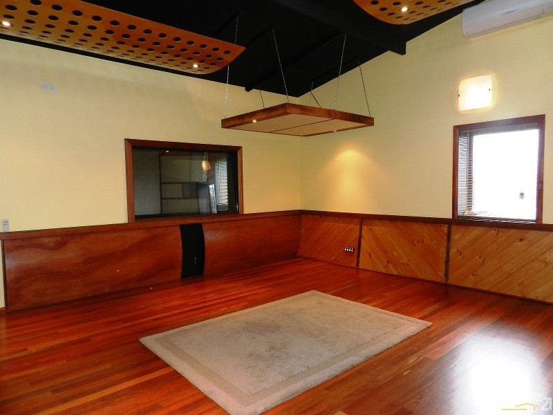 5 Lorna Court, Centenary Heights QLD 4350