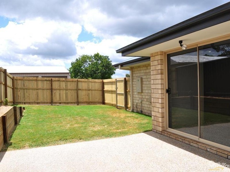 2/18 Williamson Lane, Wilsonton QLD 4350