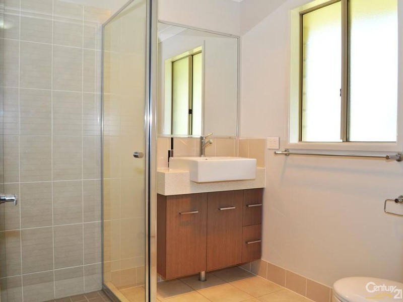 2/18 Williamson Lane, Wilsonton QLD 4350