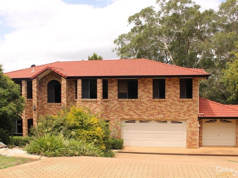 18 Robertson Crescent, Prince Henry Heights QLD 4350