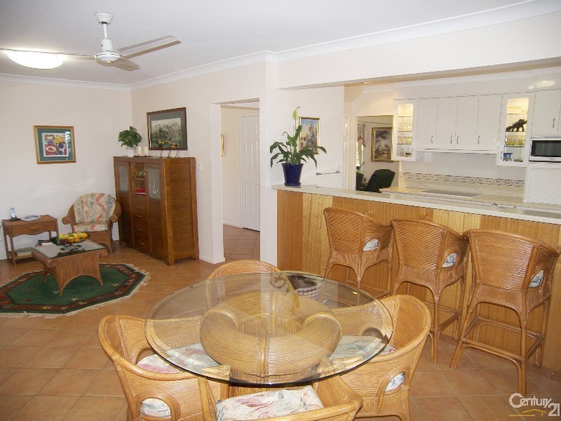 18 Robertson Crescent, Prince Henry Heights QLD 4350