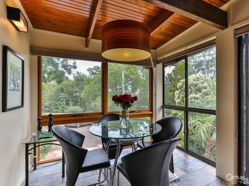 2 Swenson Street, Mount Lofty QLD 4350