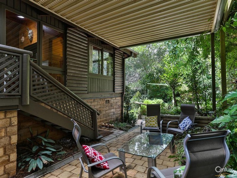 2 Swenson Street, Mount Lofty QLD 4350