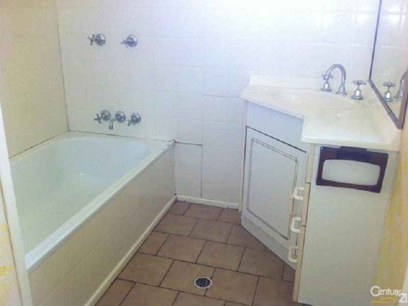 8 Maison Court, Wilsonton Heights QLD 4350